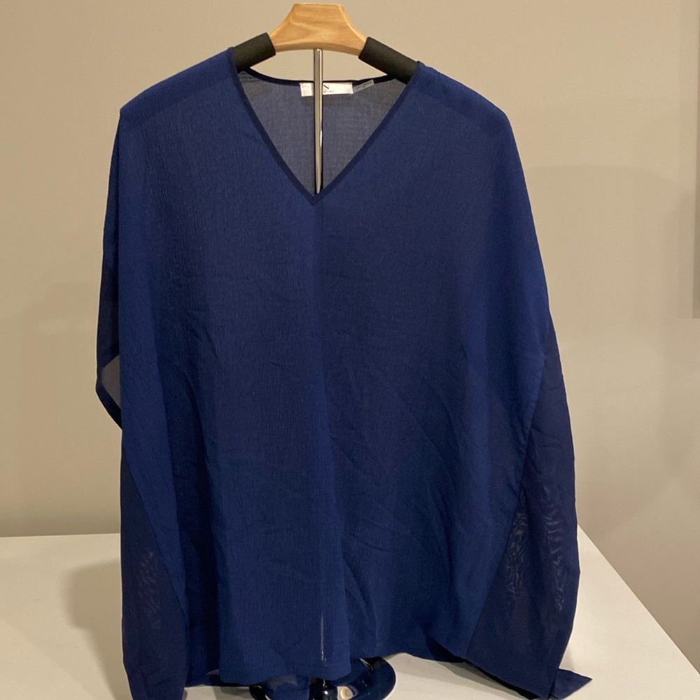 NWT: Blue Natori tunic, size XS